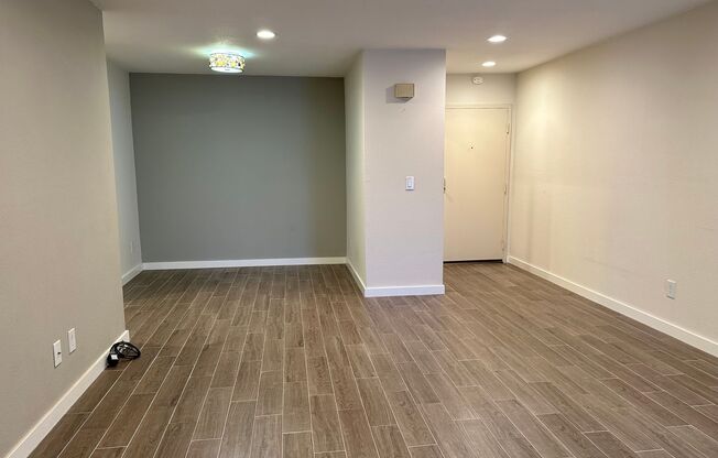 1 bed, 1 bath, $3,200, Unit # 116