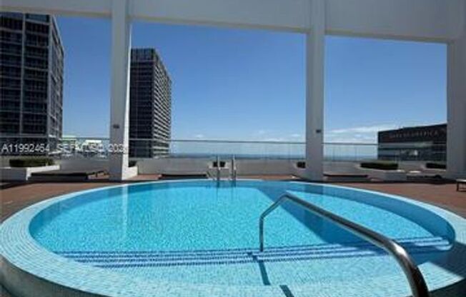 2 beds, 2 baths, 1,123 sqft, $4,650, Unit 55 SE 6th St # 3302