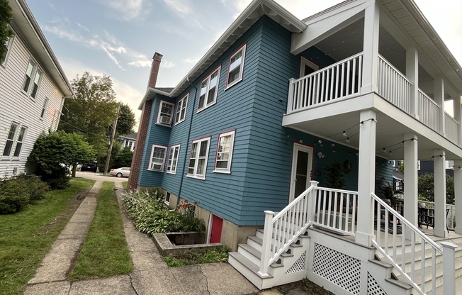 35 SANBORN AVE