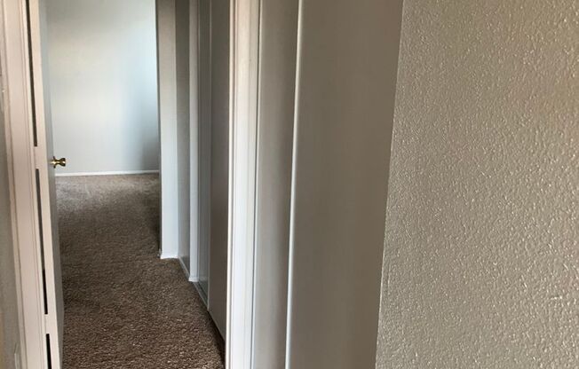 1 bed, 1 bath, 575 sqft, $944, Unit 325