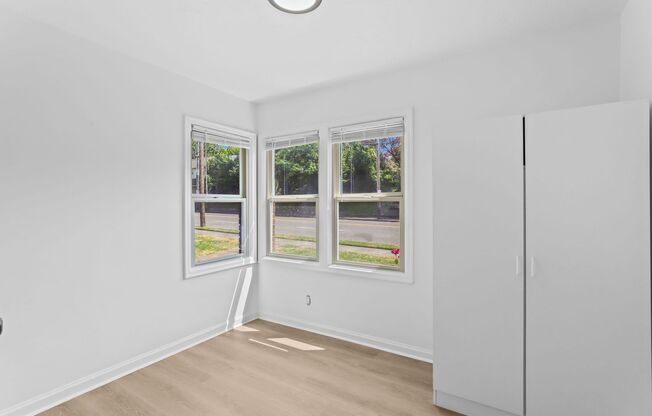 1 bed, 1 bath, 750 sqft, $1,550, Unit 17