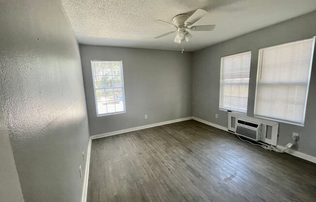 2 beds, 1 bath, 765 sqft, $775, Unit Unit "N"