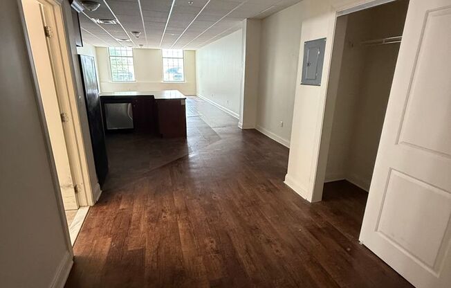 Studio, 1 bath, 224 sqft, $1,265, Unit 212