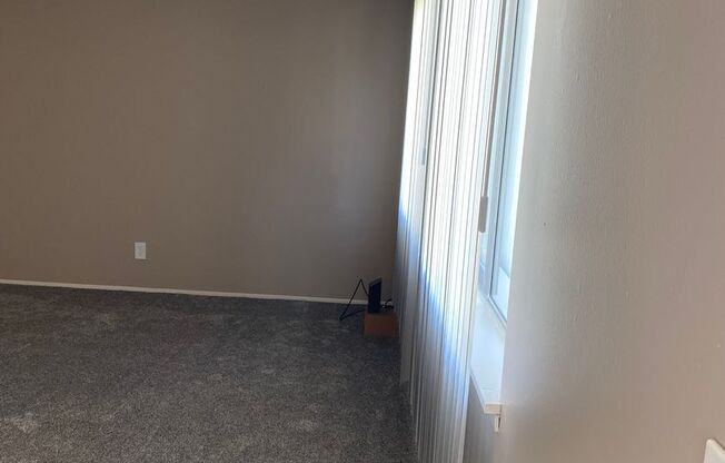 1 bed, 1 bath, 673 sqft, $989, Unit 12732S