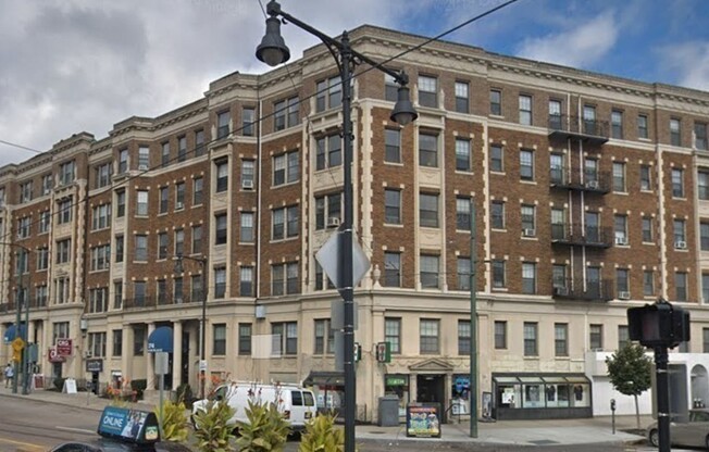 374 Chestnut Hill Ave