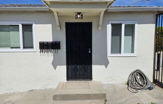**.5218-5224 Imperial Ave.