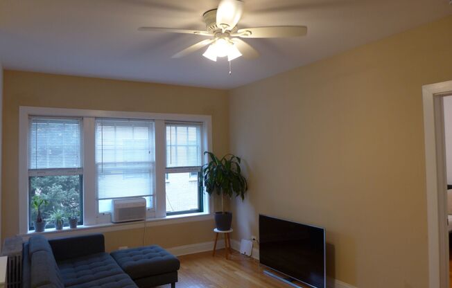 Lamon Courts Apartments