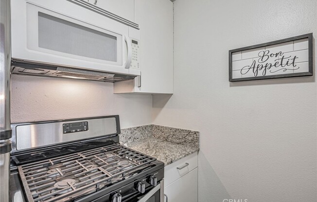 1 bed, 1 bath, 758 sqft, $2,200, Unit 203