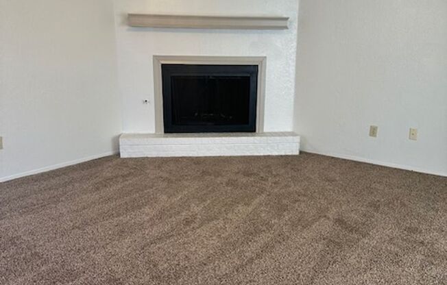 2 beds, 2 baths, 925 sqft, $875, Unit 1108