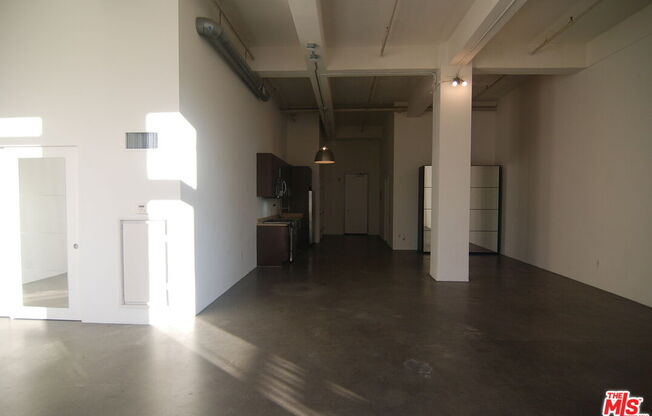 1 bed, 1 bath, 1,190 sqft, $3,200, Unit 310