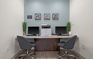 Hills of Valencia business center