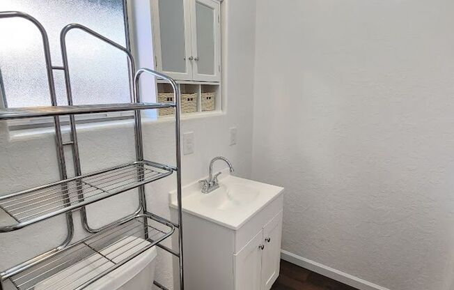 1 bed, 1 bath, $1,010, Unit APARTMENT