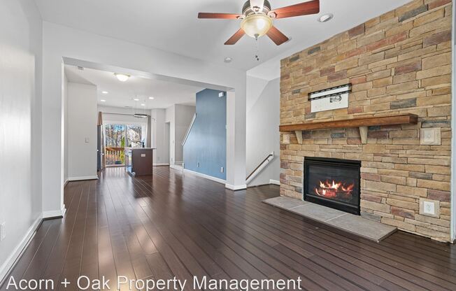 8007 Goldenrain Way