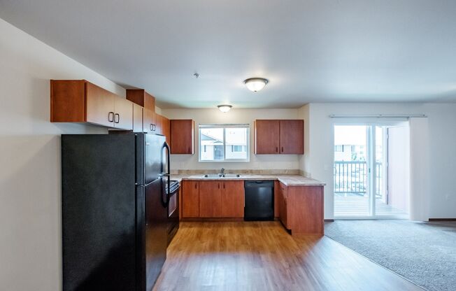 2 beds, 2 baths, $1,395, Unit 4410-203