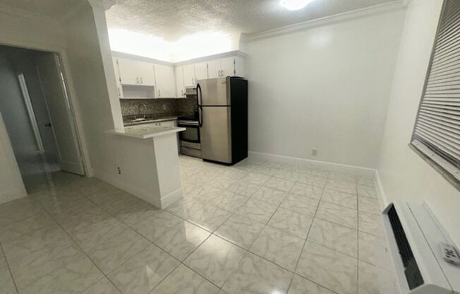 622 NE 14th Ave Ft. Lauderdale, FL 33304