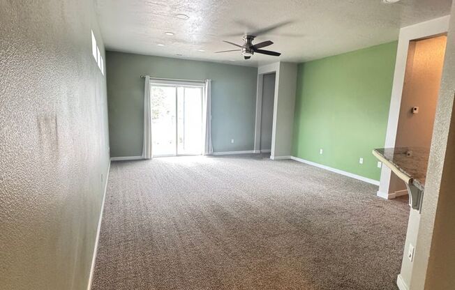 New on Market! Close to Freeway and Shopping!