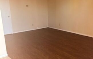 1 bed, 1 bath, 600 sqft, $750, Unit Unit 11