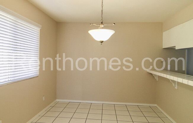 Chula Vista, 310 E. Moss Street - 1 story, View of Point Loma, Spacious, Don't Wait!!