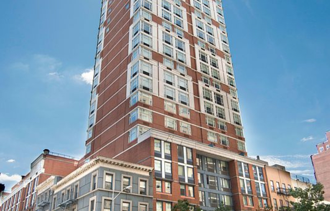 1 bed, 1 bath, 725 sqft, $4,995, Unit 7D