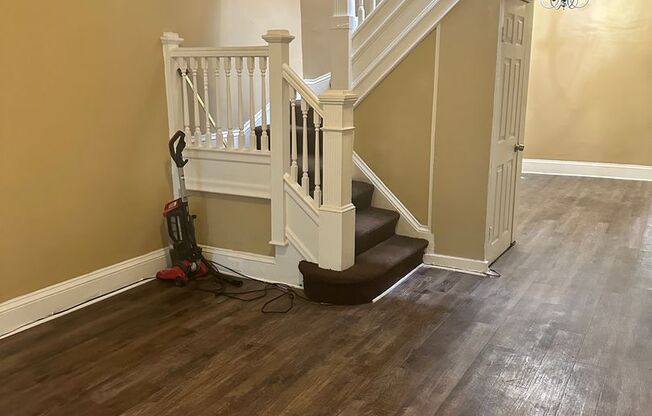 Spacious Home! Finished Basement! W/D! Available Now!