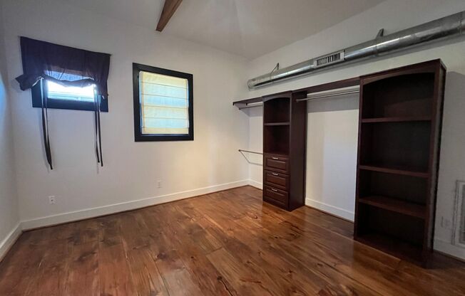 3 beds, 2 baths, $2,200
