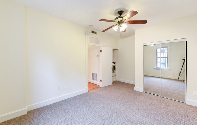 2 beds, 1 bath, $2,500