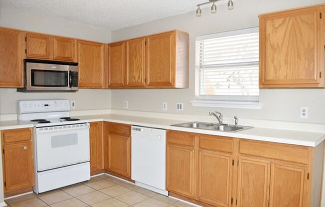 8113 BROKEN ARROW RD