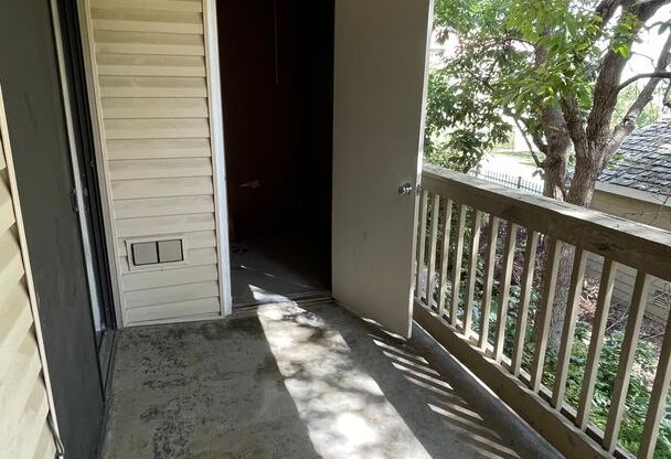 2 beds, 1 bath, $1,500