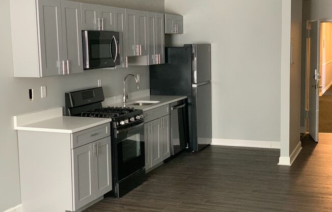 RockRidge Place - $500 move-in special for all 12 months leases signed!