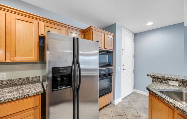 2 beds, 2 baths, $1,525, Unit Unit 305