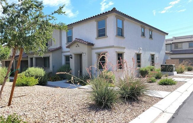 OUTSTANDING TOWNHOME IN SW GATED COMMUNITY