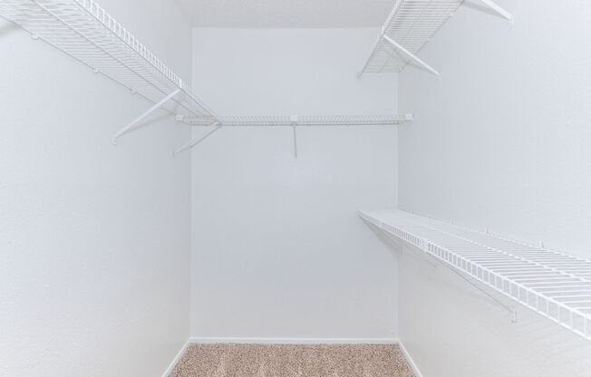 2 beds, 2 baths, 965 sqft, $1,225