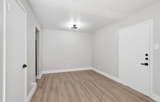 3 beds, 2 baths, 1,100 sqft, $1,695, Unit 208