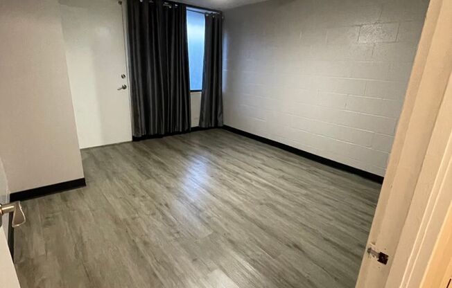 1 bed, 1 bath, 420 sqft, $1,430, Unit 306