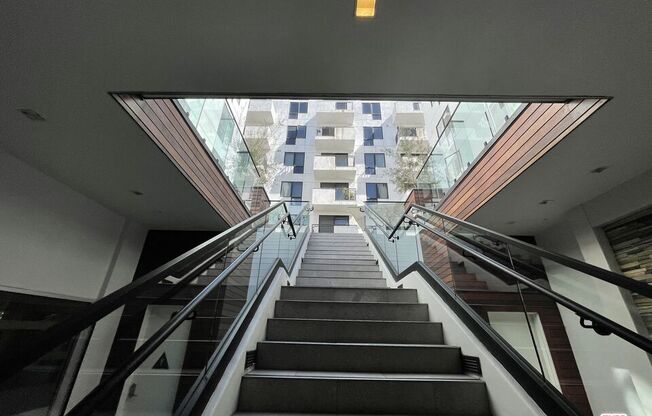 1 bed, 2 baths, 1,130 sqft, $2,800, Unit 235