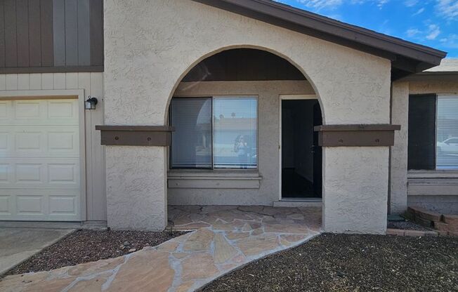 3 bedroom 2 bath - North Phx home - single level - remodeled