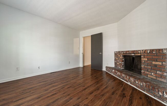2 beds, 1 bath, 1,070 sqft, $1,497, Unit 1208G
