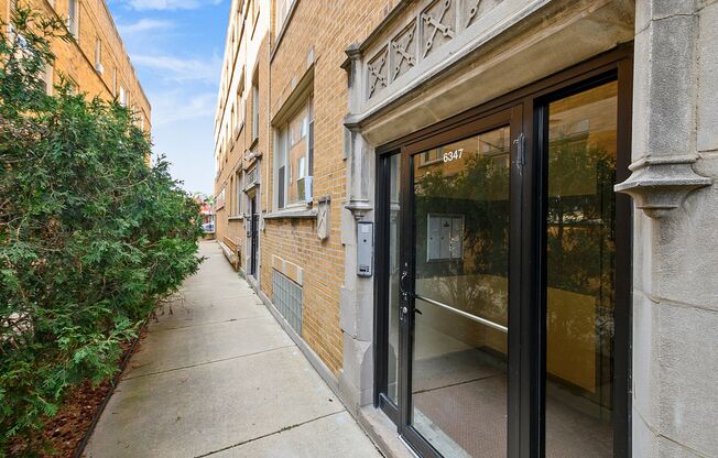 6343-47 Kedzie