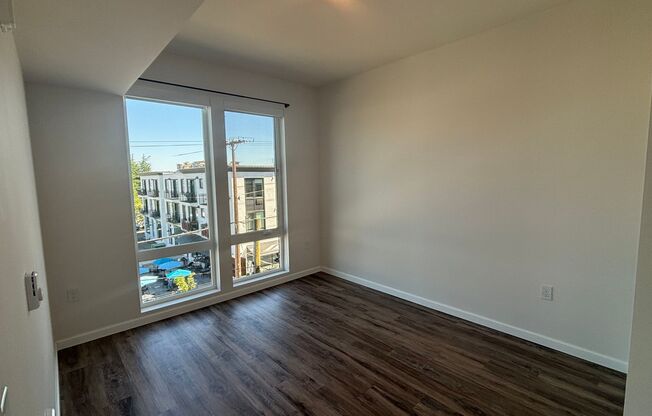 2 beds, 2 baths, 875 sqft, $2,690, Unit 312