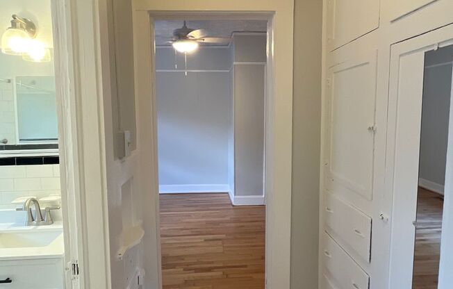 1 bed, 1 bath, 750 sqft, $1,595, Unit 873-8