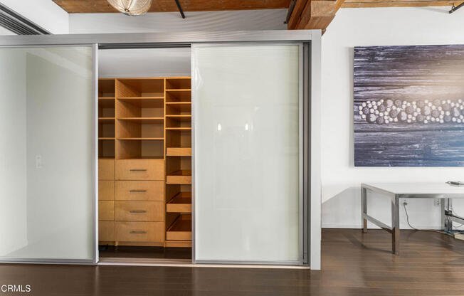 1 bed, 1 bath, 950 sqft, $3,700, Unit 427