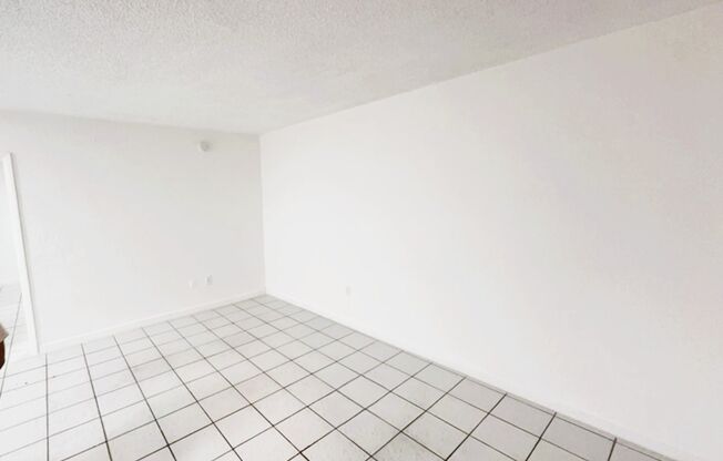 1 bed, 1 bath, 520 sqft, $1,600, Unit AG 10