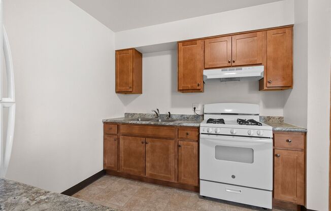 2 beds, 1 bath, 800 sqft, $1,049.99, Unit 1145-05