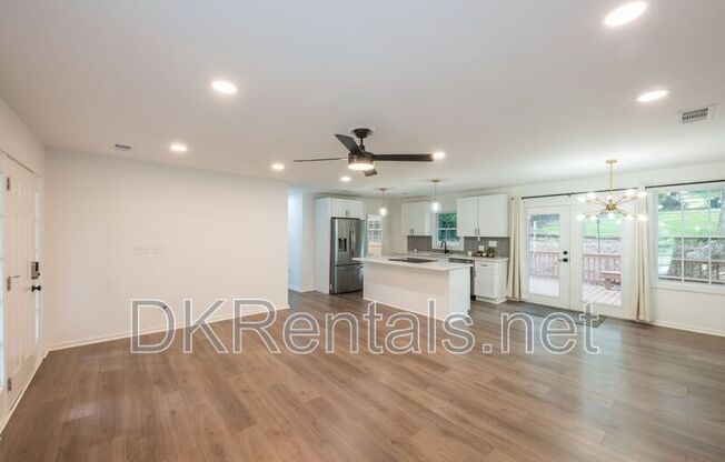 83 LUCIA DR SE