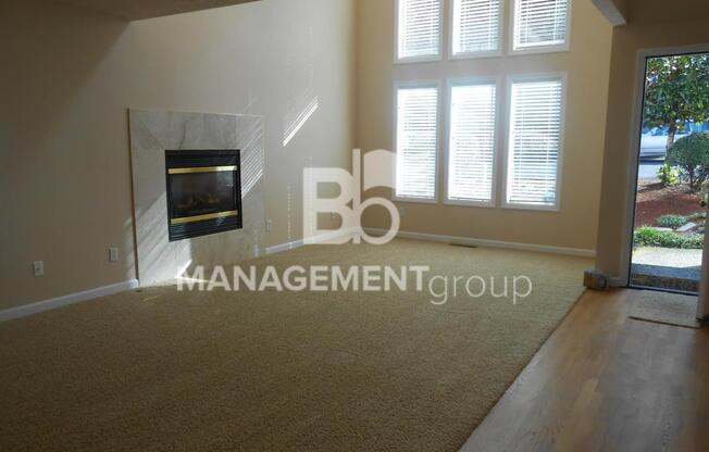 Updated Lake Oswego/Mt. Park Home With Tons of Natural Light