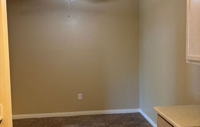3 beds, 2 baths, $1,600