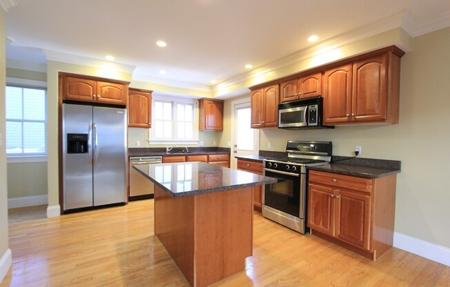 49 WYMAN ST