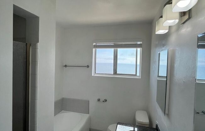 1 bed, 1 bath, 694 sqft, $3,600, Unit 17020- 15