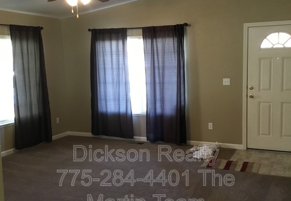 3 beds, 2 baths, 1,297 sqft, $2,195