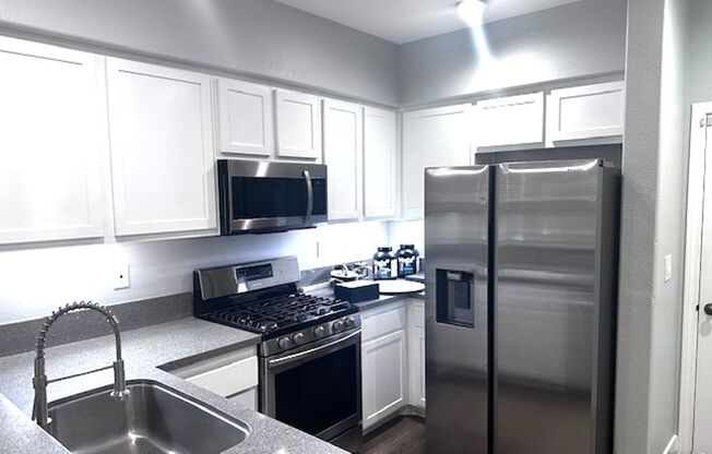 Very Nice Townhome!